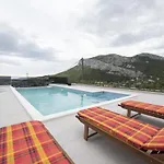 Family Friendly With A Swimming Pool Klis, Split - 16005 * Klis