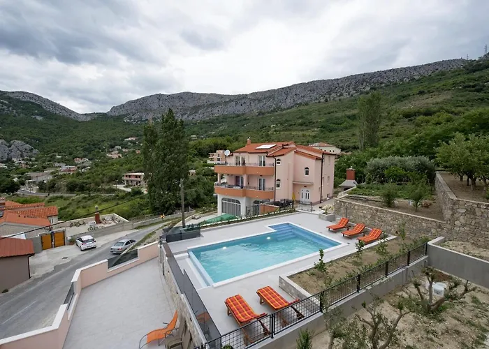 Family Friendly With A Swimming Pool Klis, Split - 16005 * Klis