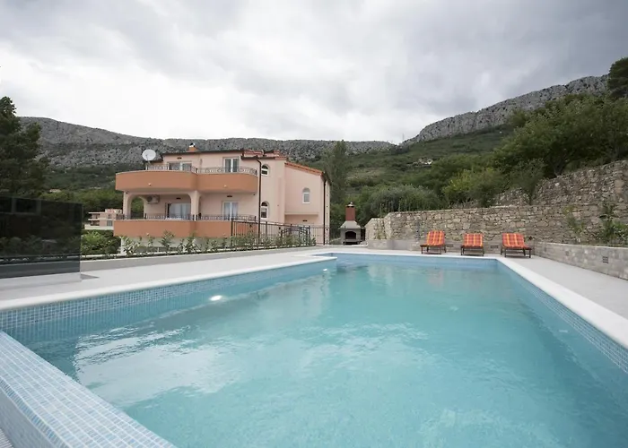 Family Friendly With A Swimming Pool Klis, Split - 16005 * Klis