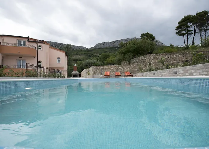 شقة Family Friendly With A Swimming Pool Klis, Split - 16005 *